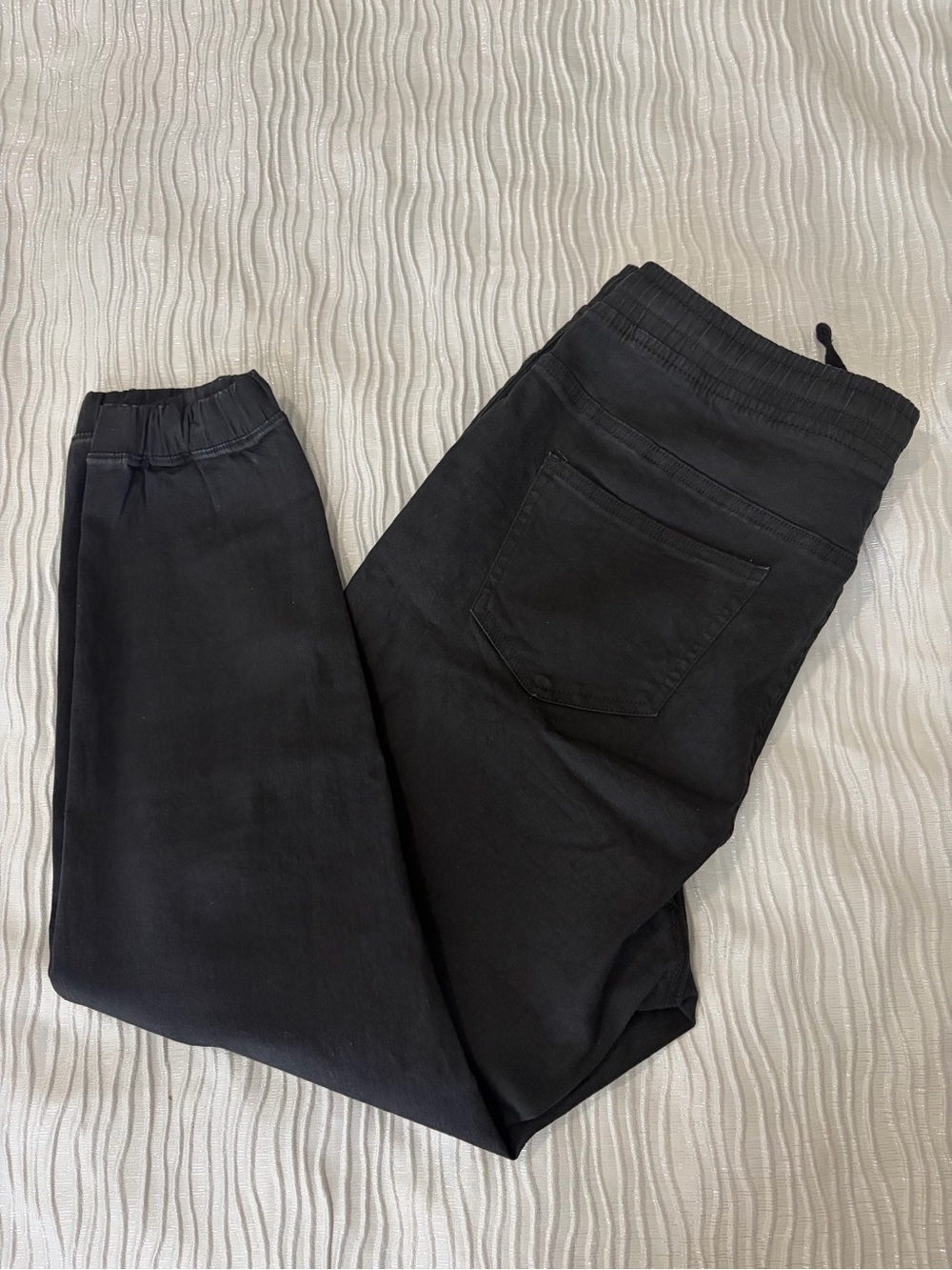 Truly Bella Black Pull-On Jeggings with Back Pockets